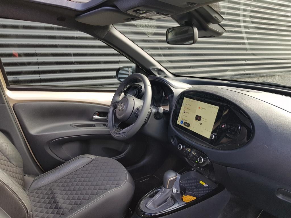 Toyota Aygo x 1.0 vvt-i automaat premium