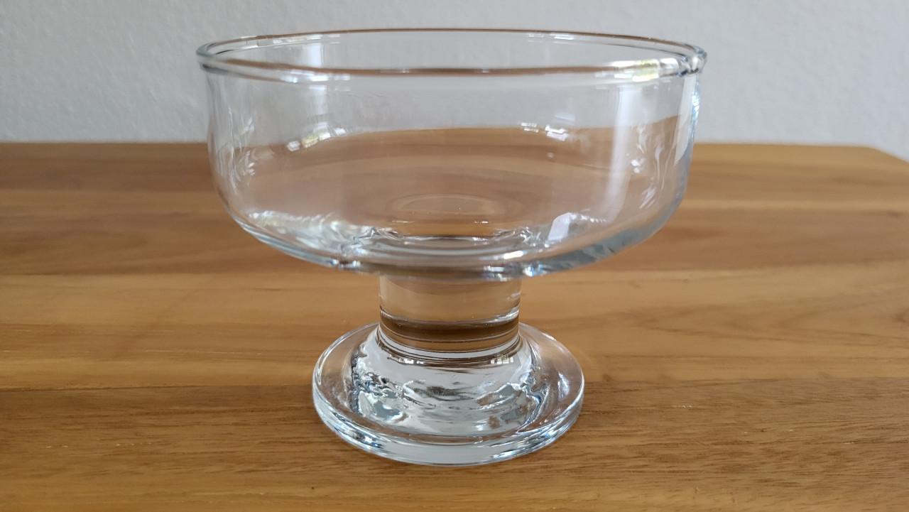 Set v 4 glazen ijscoupes dessertcoupes