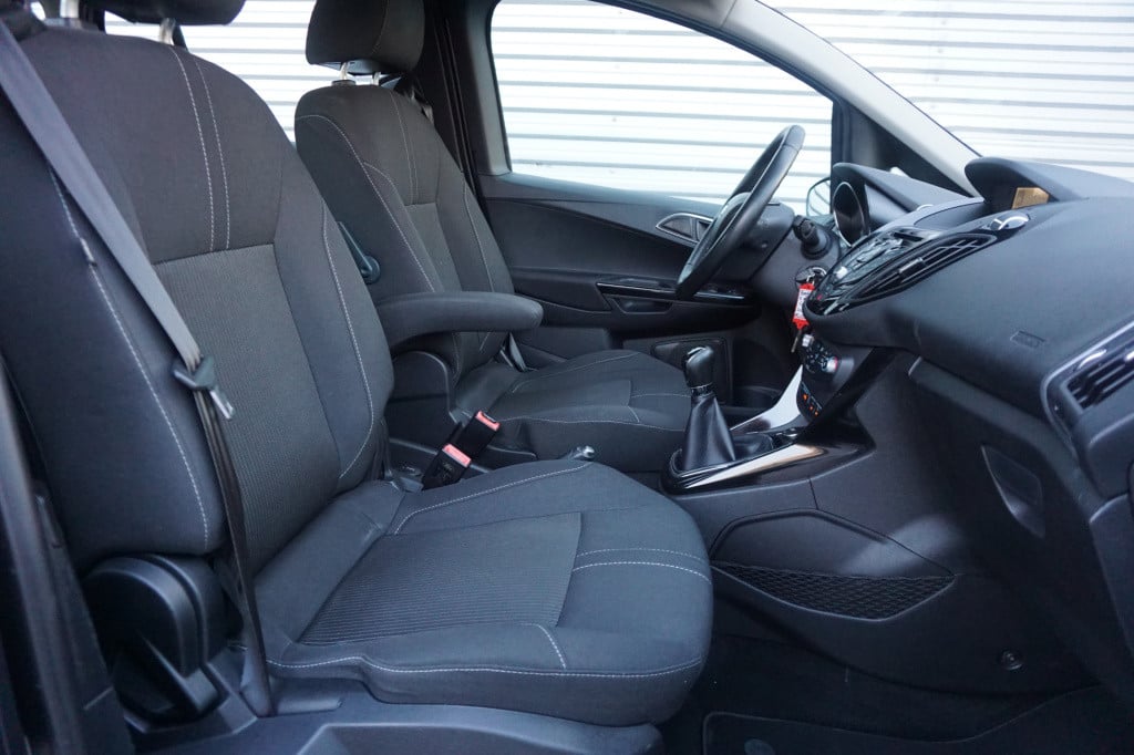 Ford B-max 1.0 ecoboost titanium airco / navi / cruise / camera / parkeers.