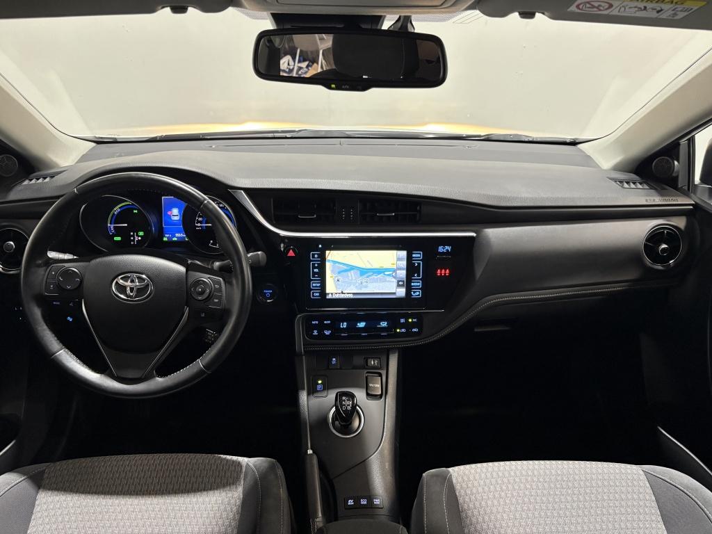 Toyota Auris 1.8 hybrid dynamic | navi | clima |
