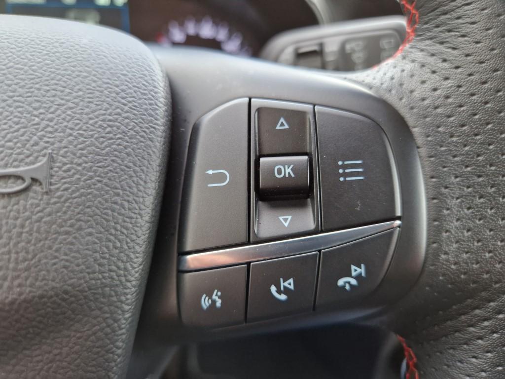 Ford Focus 1.0 ecoboost hybrid 125pk st line x , trekhaak , carplay , camer
