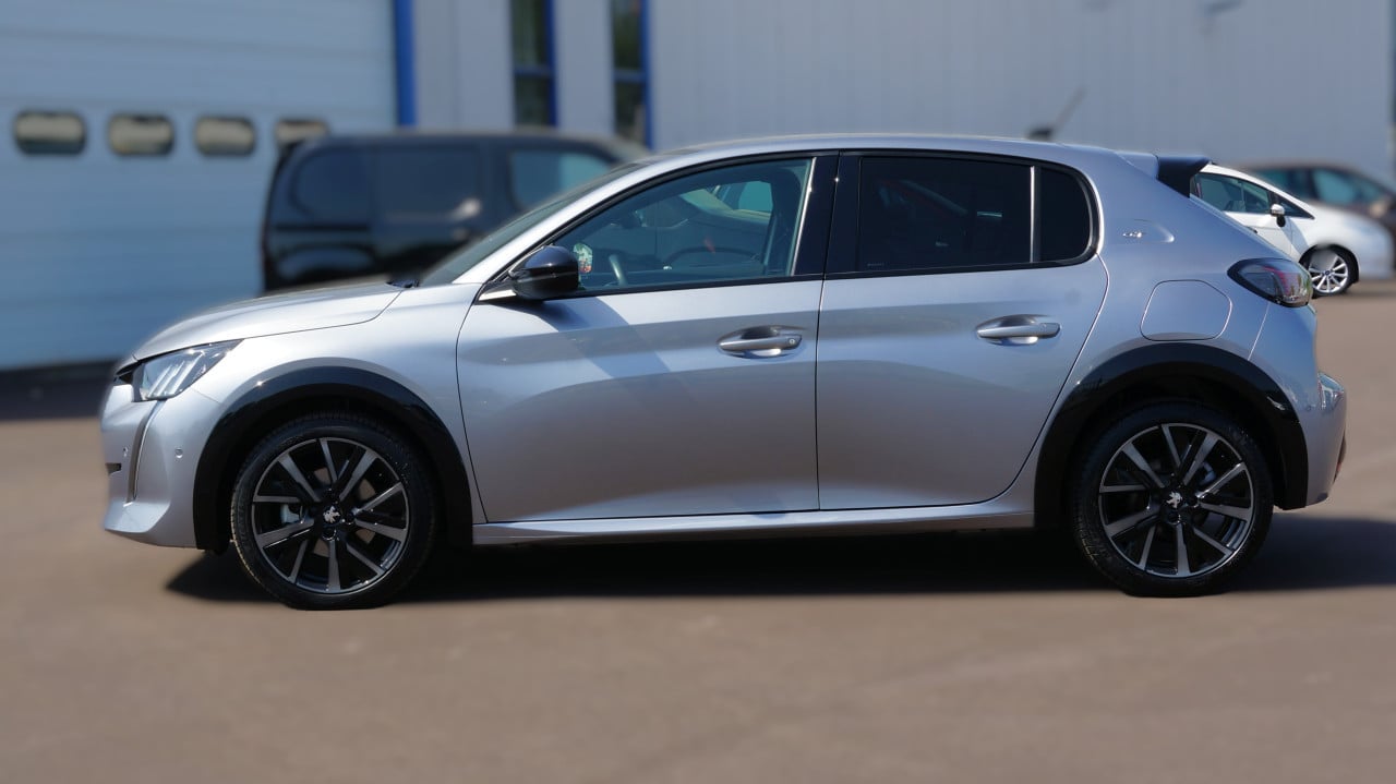 Peugeot 208 1.2 PureTech GT Pack Rijklar incl. Bovag garantie