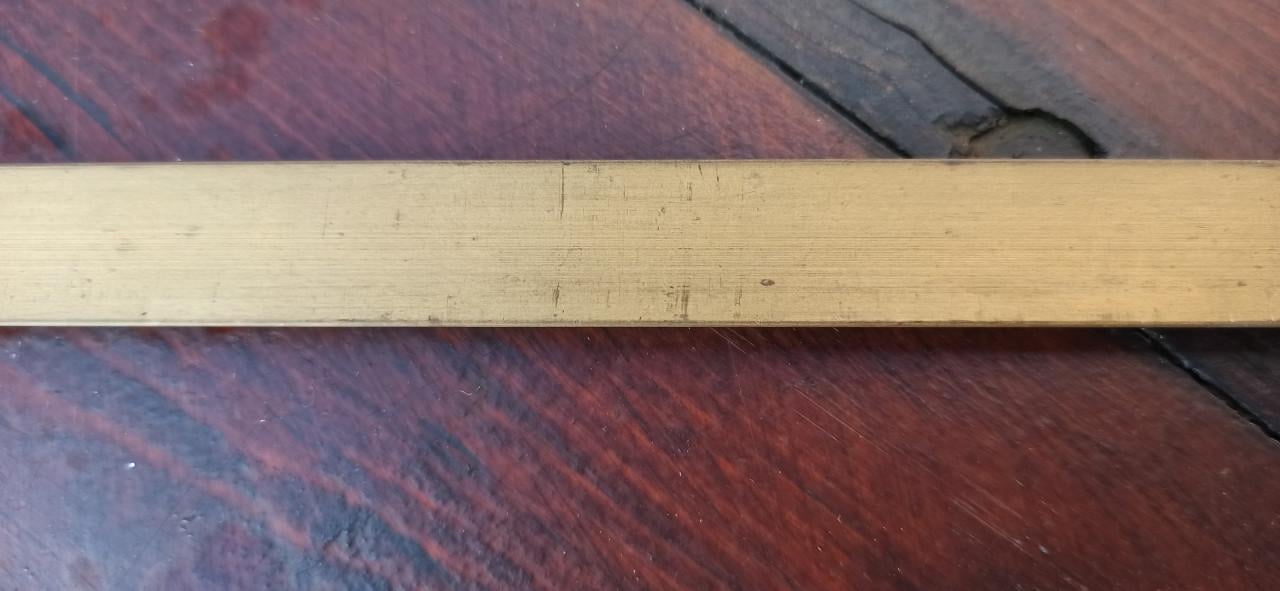 Messing (?) 15mm x 5 mm Halfrond - 1 meter
