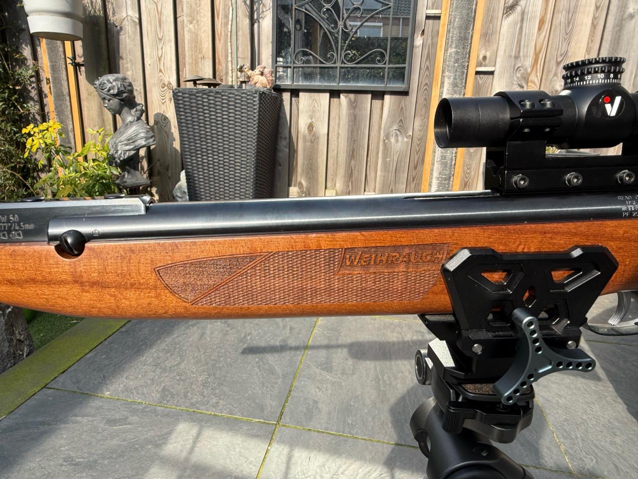 Weihrauch HW50 K moderne luchtbuks met demper en kijker