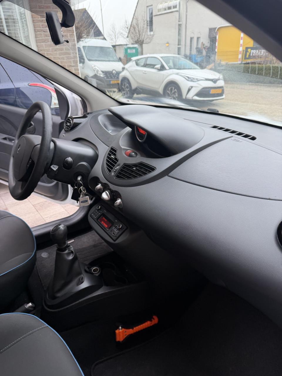 Renault Twingo 1.2 16V 2012 Wit