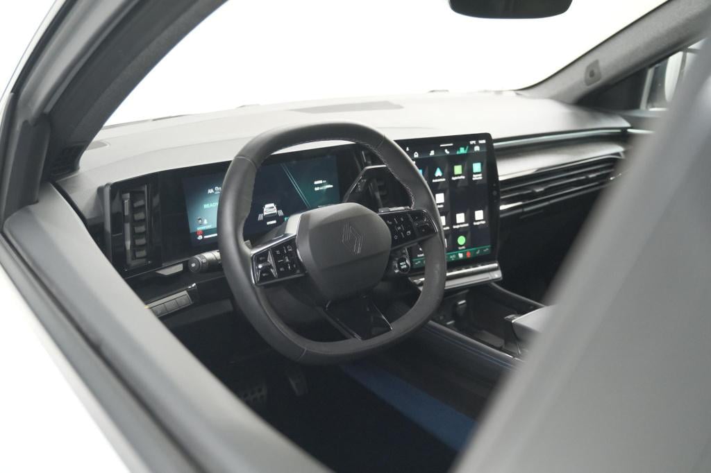 Renault Rafale 1.2 e-tech 4x4 plug-in hybrid 300 esprit alpine | 360 camera