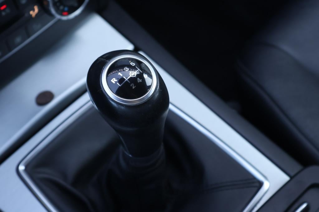 Mercedes-Benz C-Klasse 180 prestige avantgarde i trekhaak i lederen bekledi