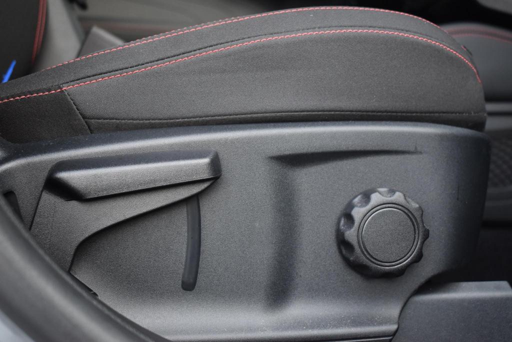 Ford Kuga 2.5 phev st-line | climate control | cruise control | winterpakke