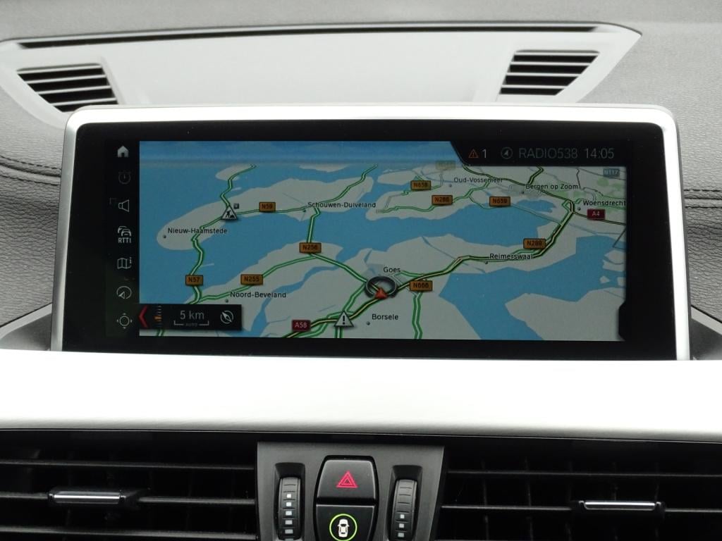 BMW X2 sdrive20i high executive | hud | camera | afn. trekhaak | 19"