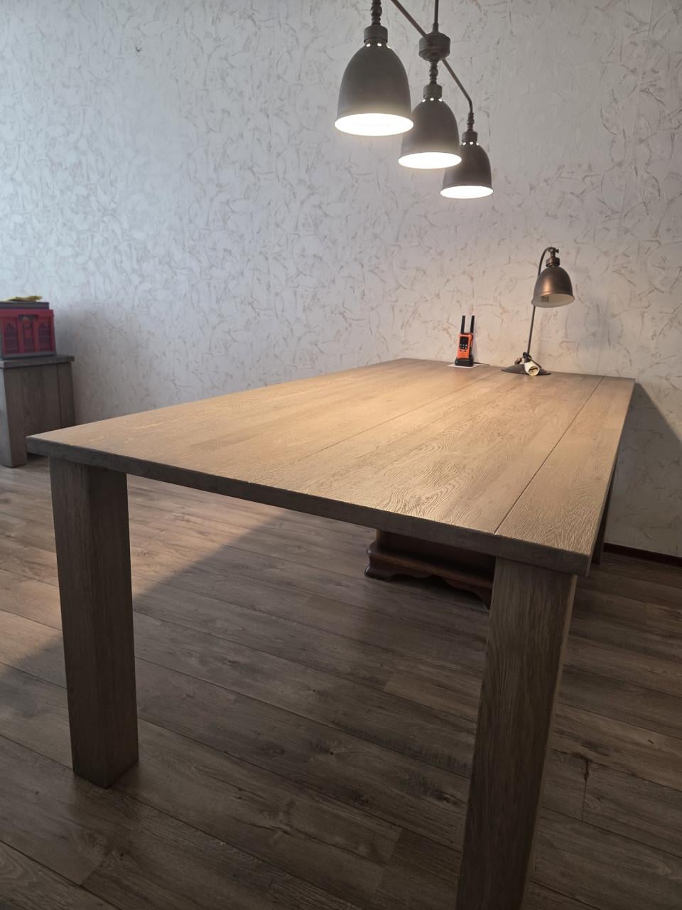 Eiken Eettafel Grijs/bruin.