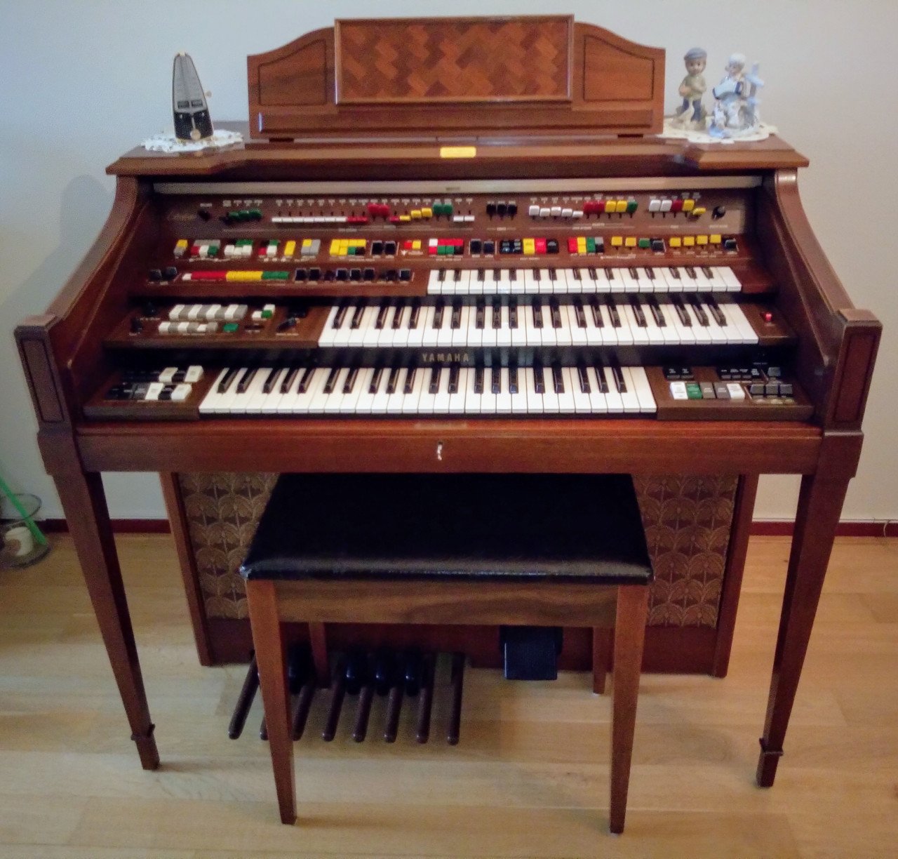 YAMAHA D-85