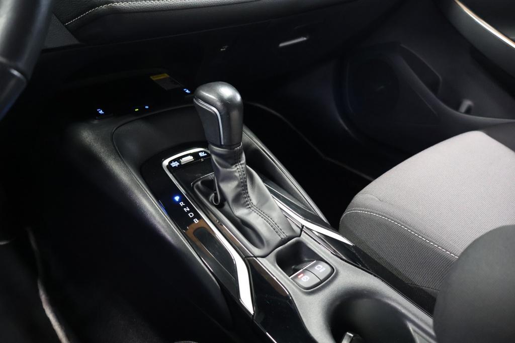 Toyota Corolla 1.8 hybrid dynamic plus | pdc | dode hoek | stoel-en stuurve