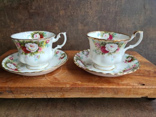 2 Royal Albert Old Country Roses kop en schotel