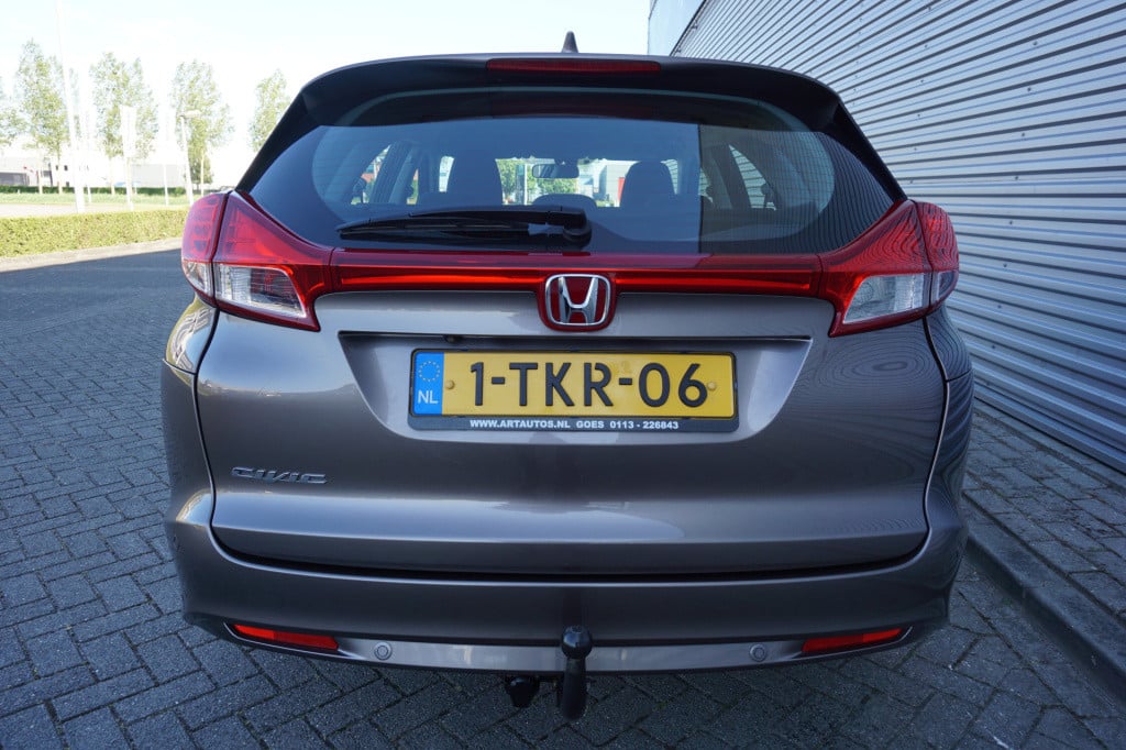 Honda Civic tourer 1.8 sport business edition climate / stoelverw. / cruise