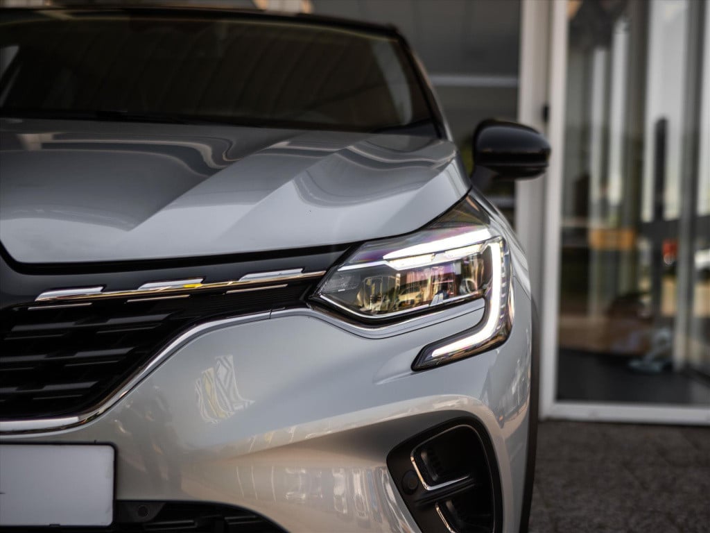 Renault Captur mild hybrid 160pk techno automaat | parkeer camera | navi fu
