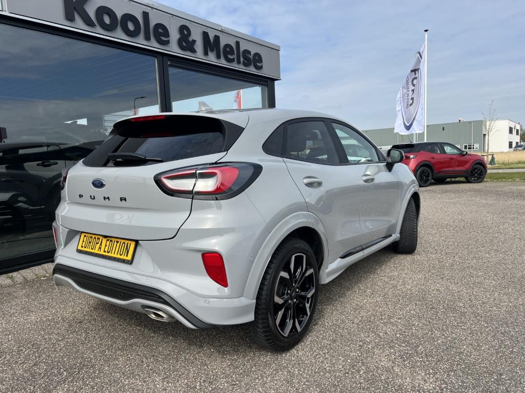 Ford Puma 1.0i ecoboost hybrid 125pk st-line x , voorruitverwarming , stoel