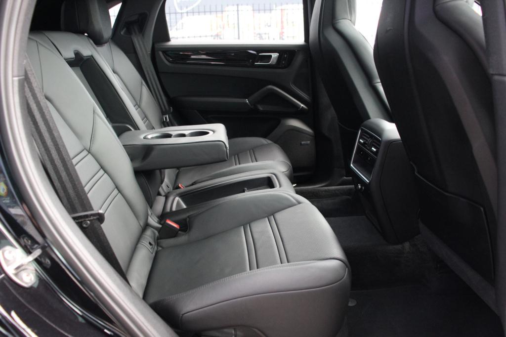 Porsche Cayenne coupé 3.0 e-hybrid | sosftclose | stoelventilatie | 360 cam