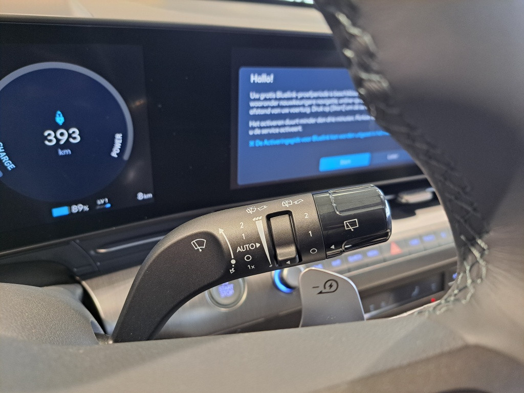 Hyundai Kona electric premium 65.4 kwh | demo voordeel! | snel leverbaar! |