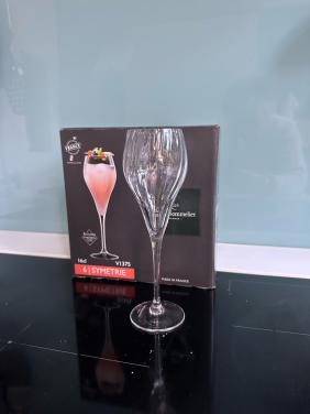 6 nieuwe champagneglazen