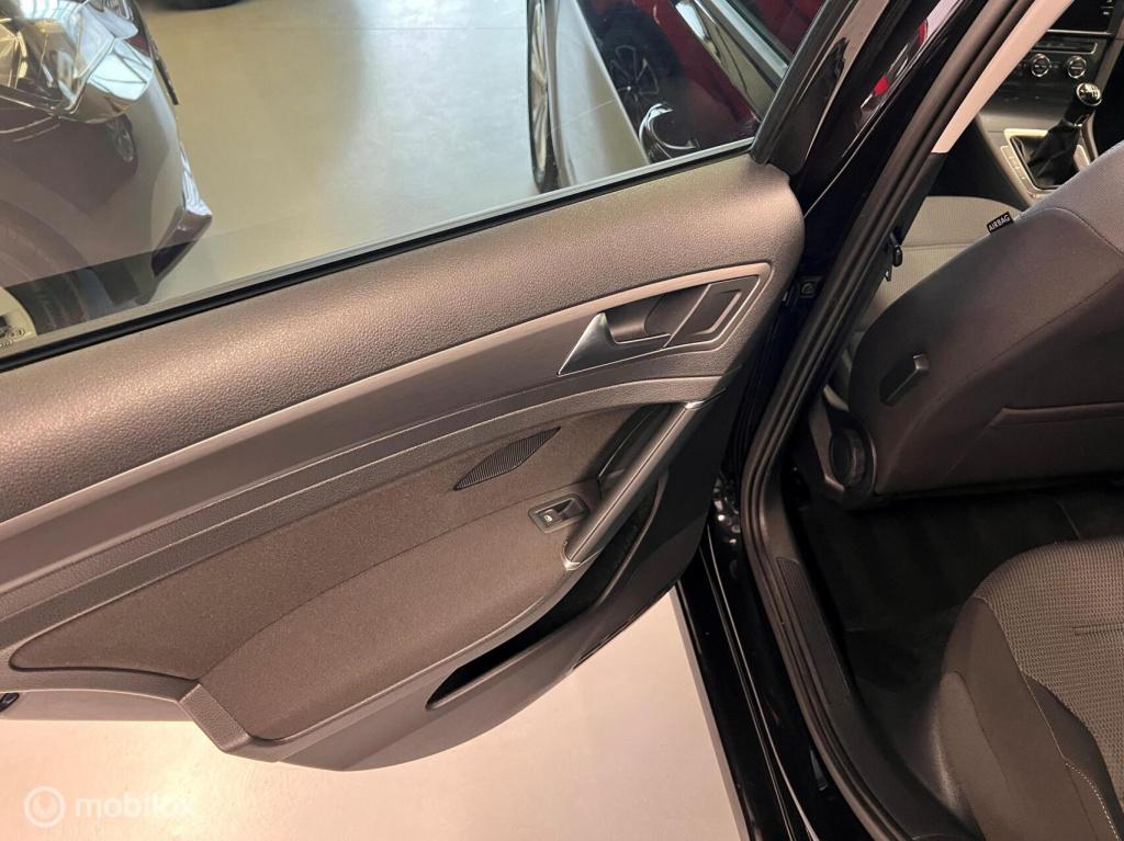 Volkswagen Golf variant 1.0 tsi 110pk station comfortline/airco/ecc/lm velg