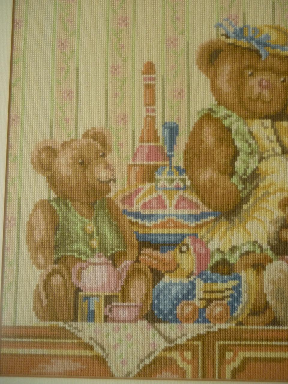 Voltooide kruissteek – Lanarte Beren en Speelgoed in lijst 62x51 cm