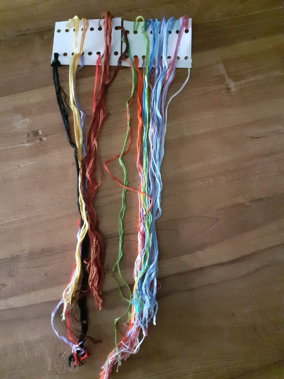 NIEUWE borduurzijde - ALLERLEI KLEUREN 66 stuks + restjes !!