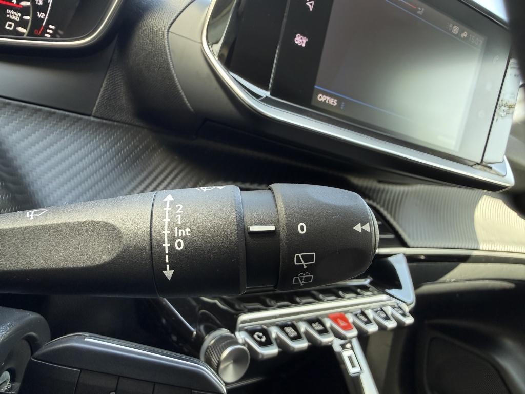 Peugeot 208 1.2 pt style - nieuwstaat -