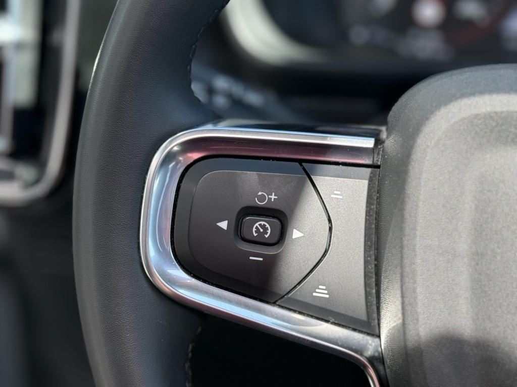 Volvo XC40 t5 262pk recharge ultimate bright| panodak| adap.cruise| trekhaa