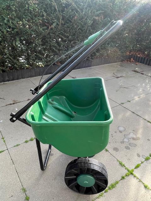 Duwmodel Strooiwagen / strooibak