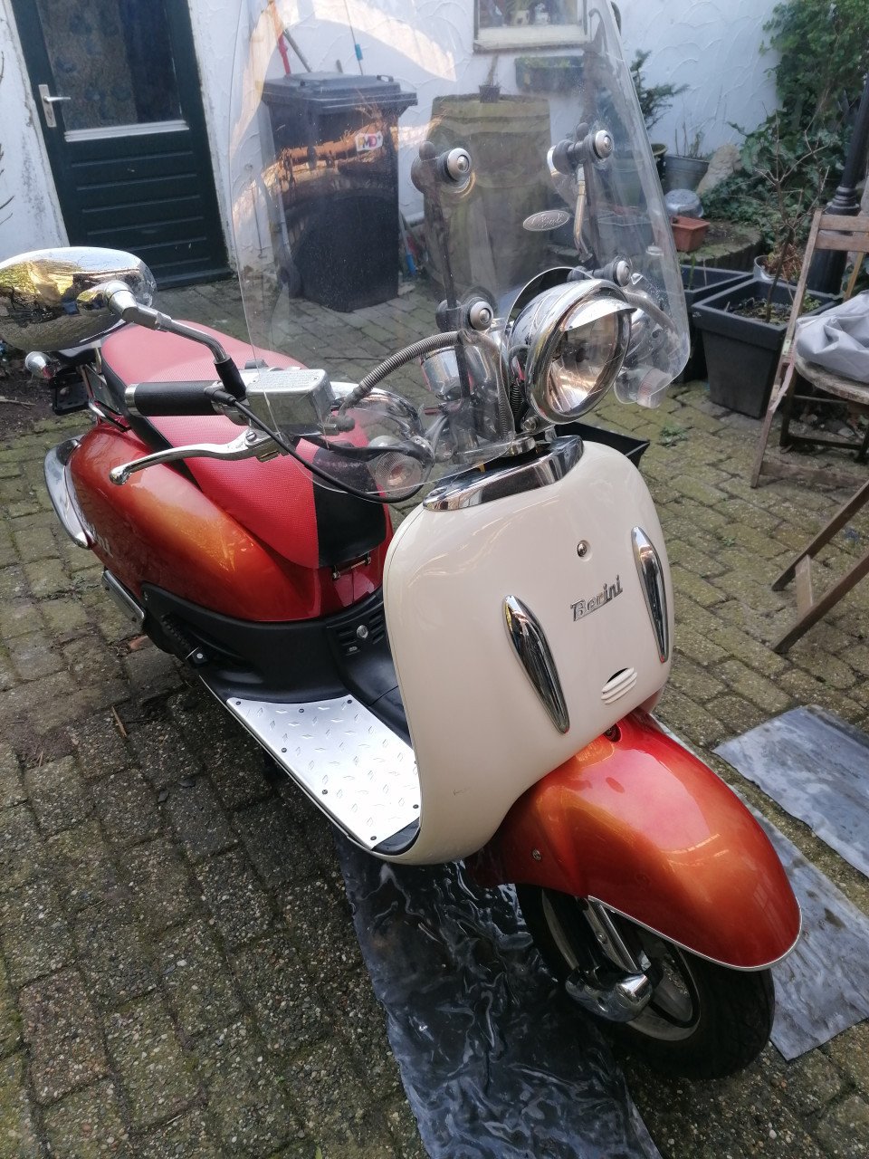 Snor / Scooter