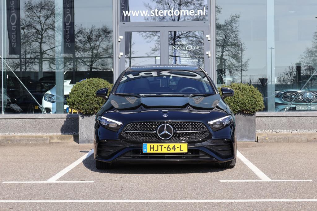 Mercedes-Benz A-Klasse 180 business solution amg i 2025 i panorama dak i mu