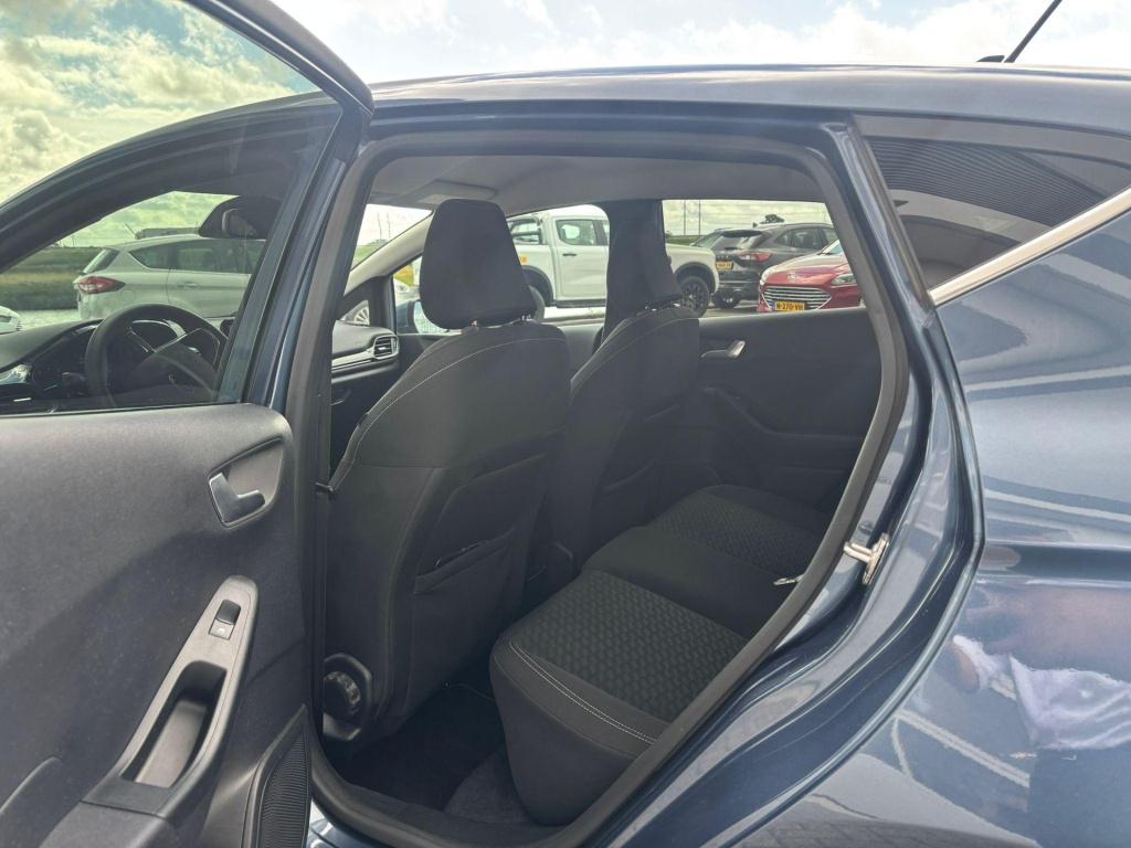 Ford Fiesta 1.0 ecoboost hybrid titanium x | winterpakket
