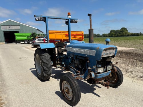 Ford 3000
