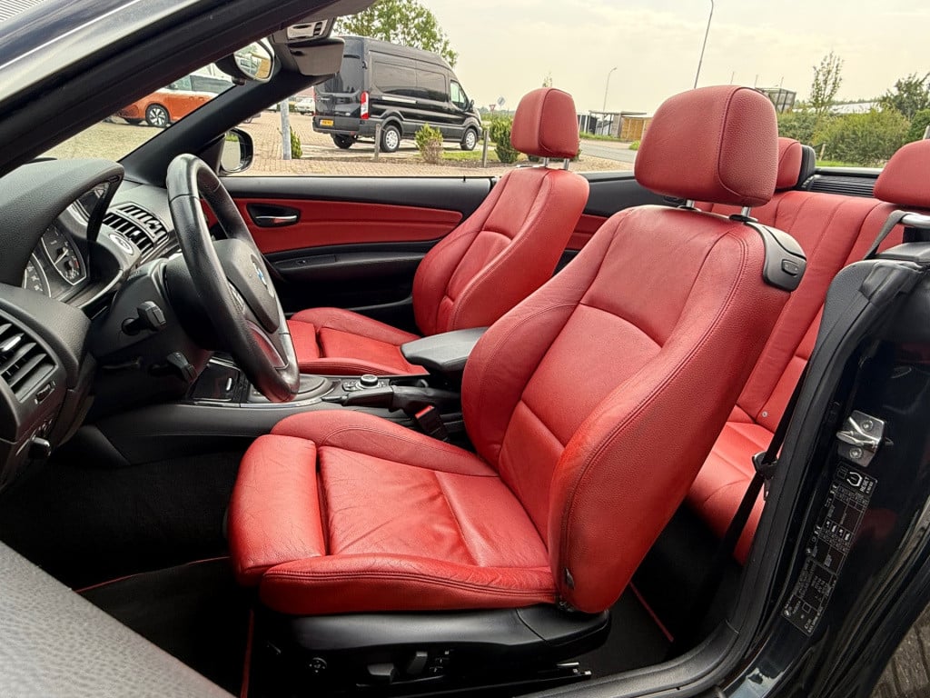 BMW 1 Serie 120i high executive cabrio