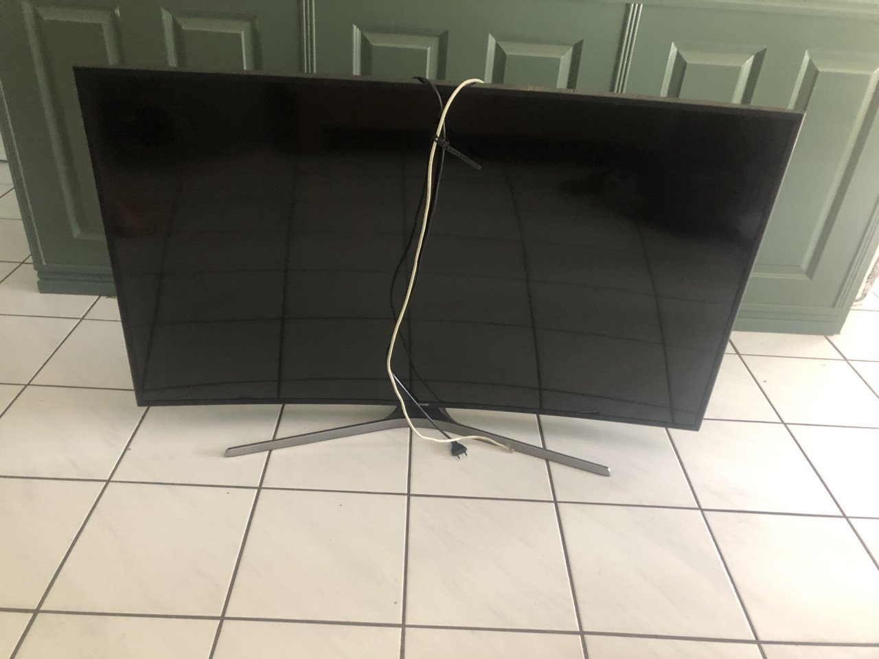 Samsung TV - 125x75