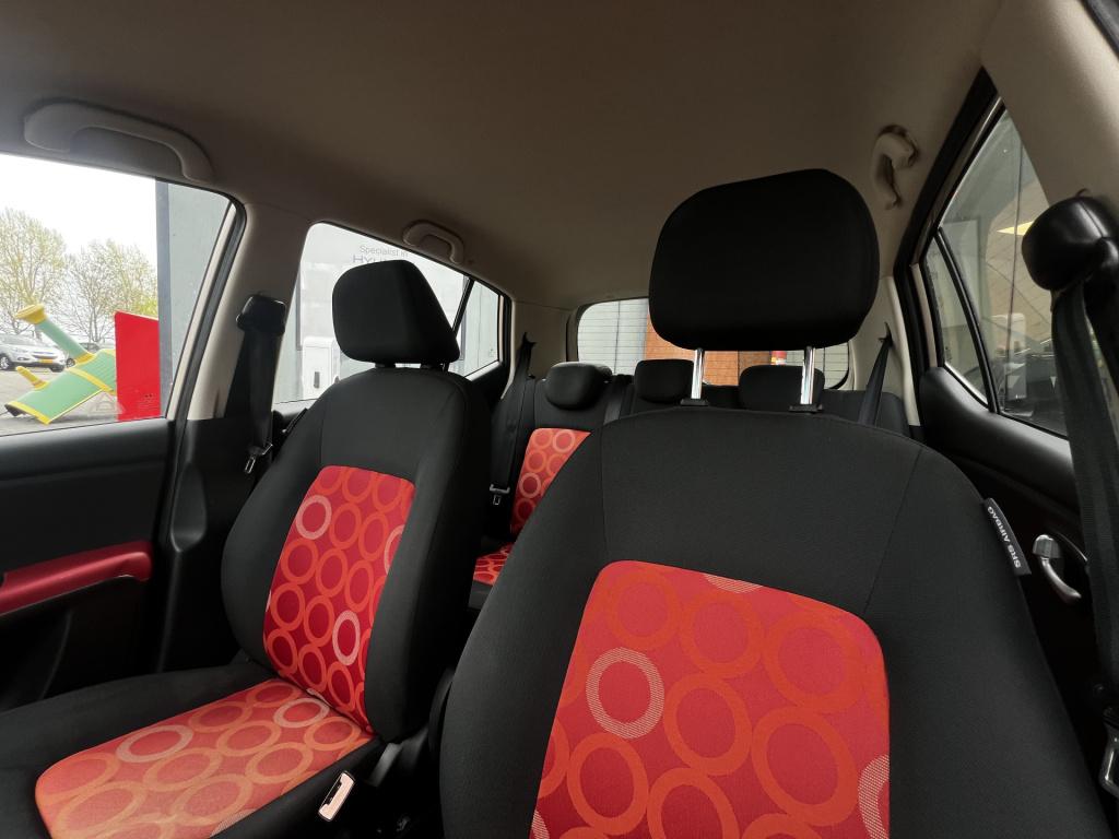 Hyundai I 10 1.25i i-catcher | meeneemprijs met nieuwe apk | radio | airco 