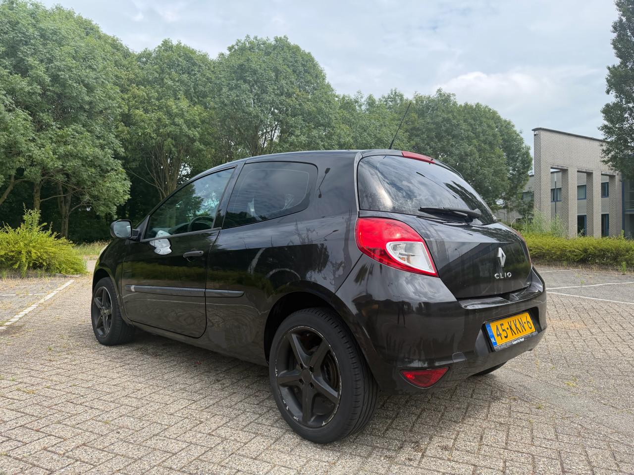 Renault Clio 1.2 TCe Special Line |Nap | Navi | Airco | Volle jaar apk