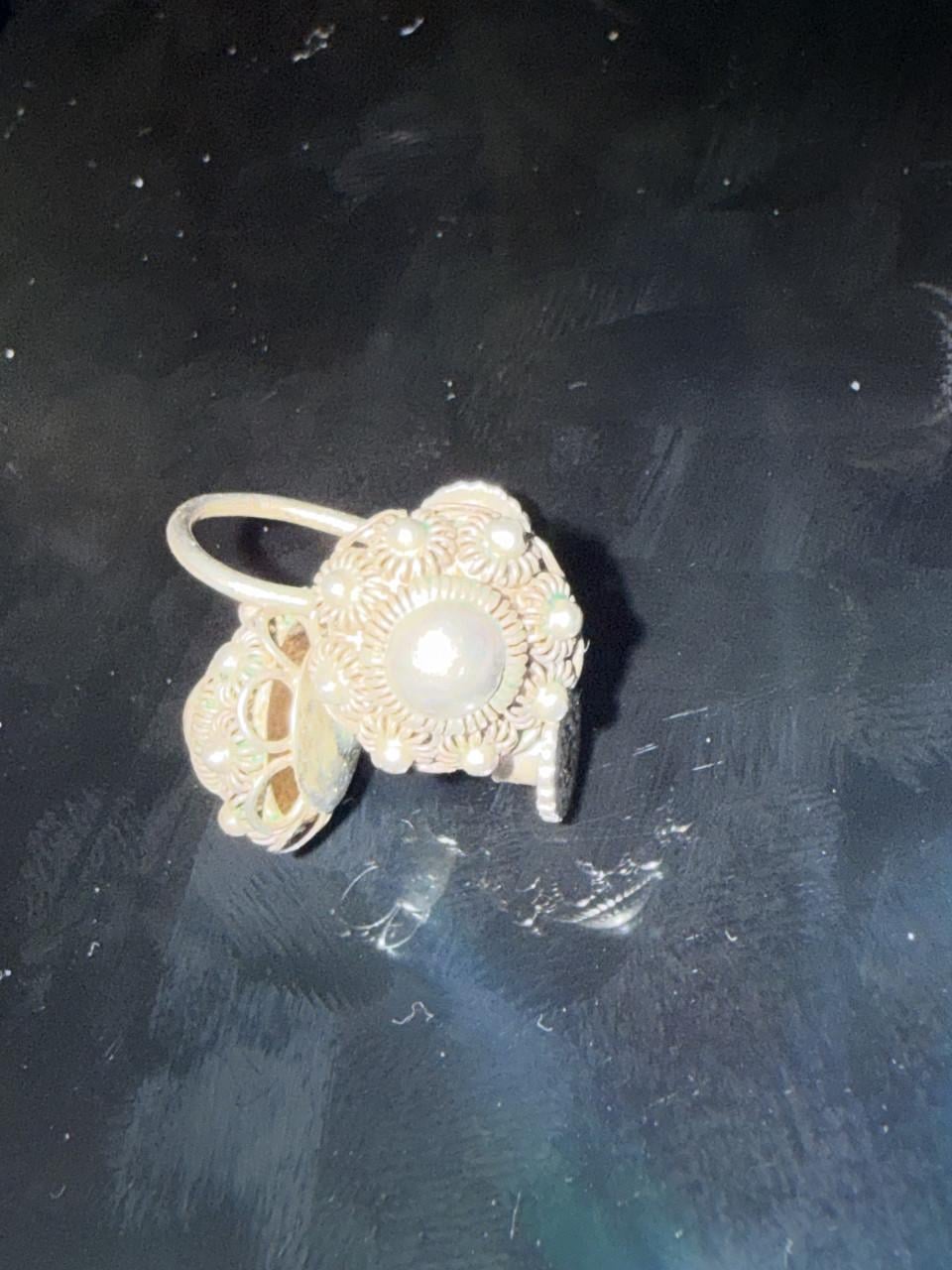 Antieke Zeeuwse knoop oorbellen