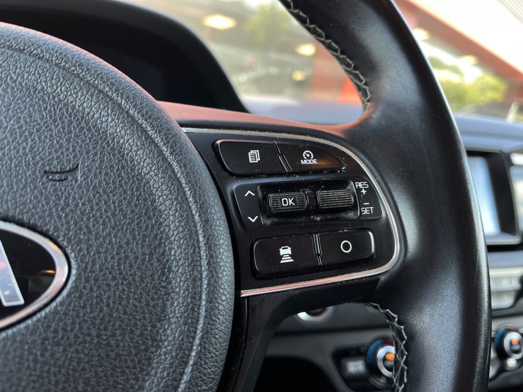 Kia Niro 1.6 gdi hybrid businessline | kanteldak | carplay | camera | trekh
