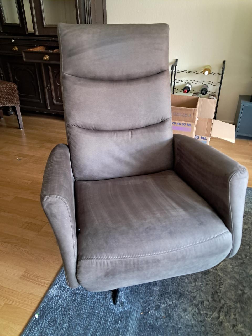 Box spring 1 persoons en relaxstoel  te koop allebij nieuw