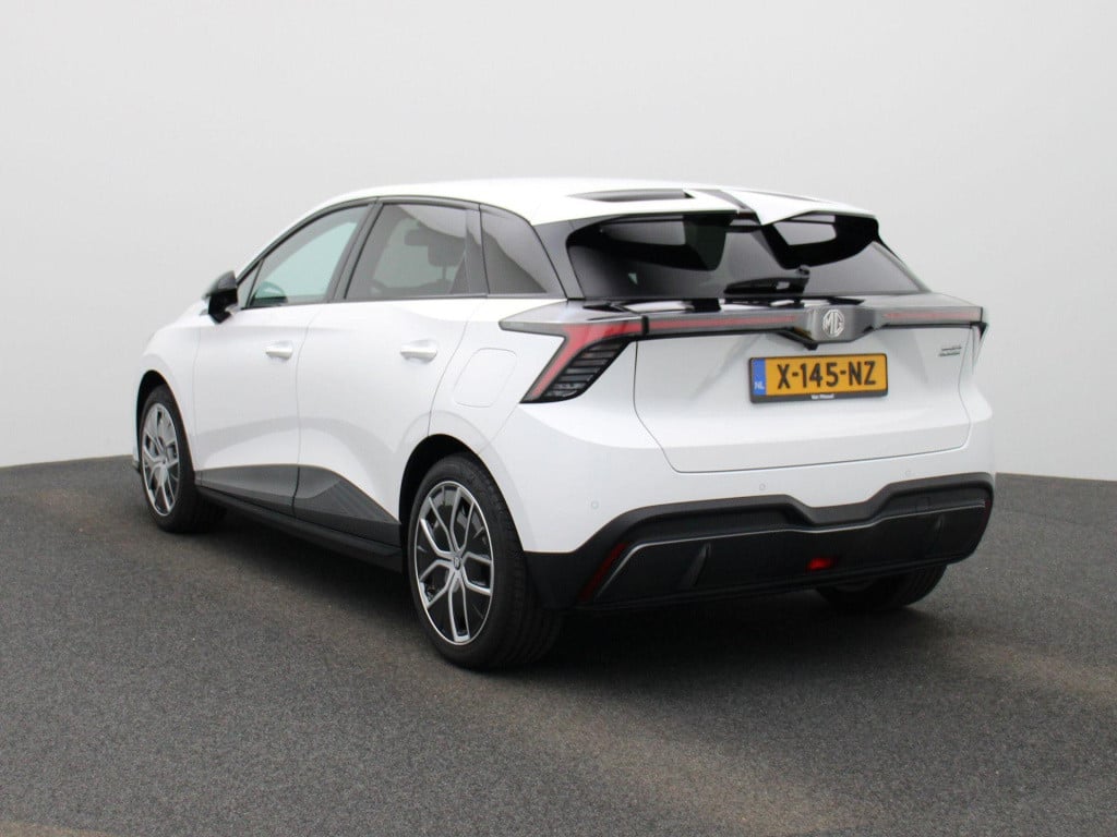 MG 4 luxury 64 kwh | navigatie | climate control | apple carplay / android 
