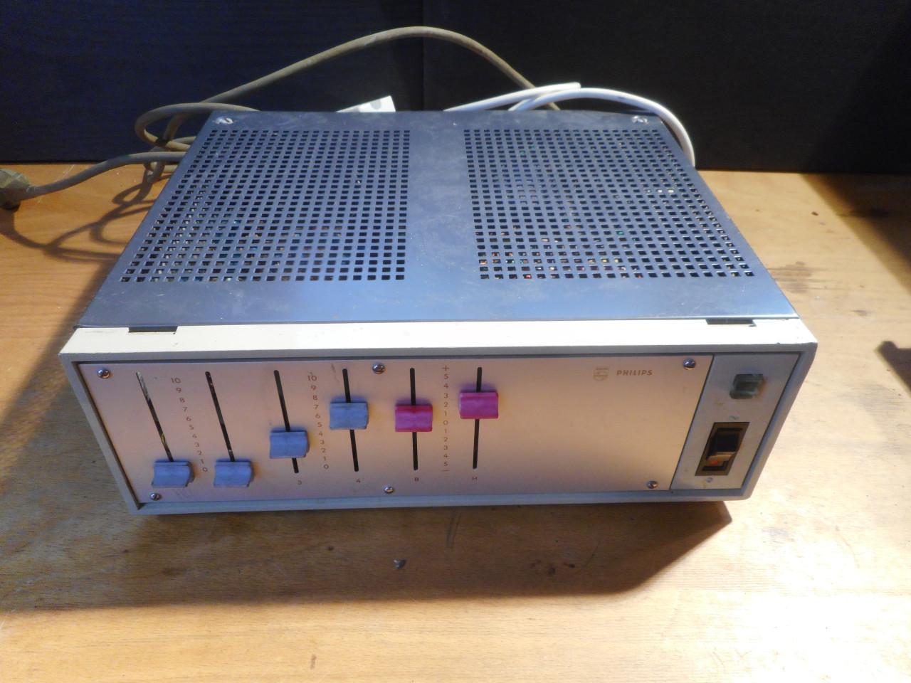 Gezocht oude audio en radio's voor mijn verzameling / Hobby