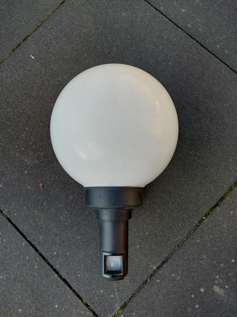 Buitenlamp met sensor