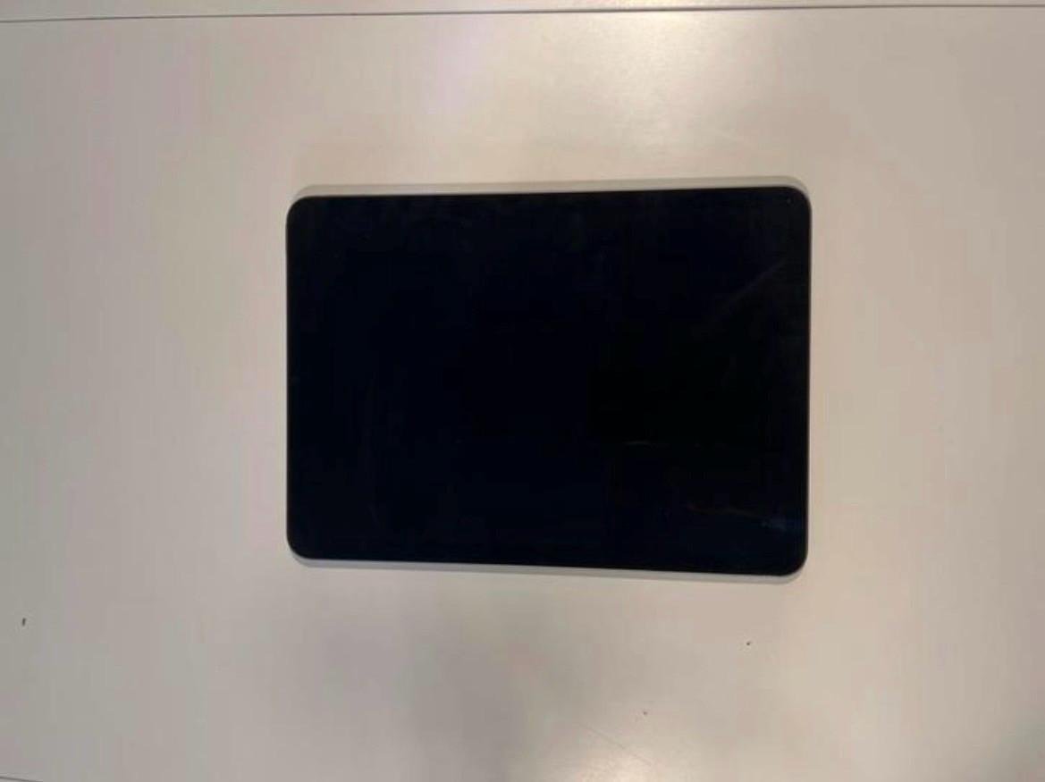 IPad Air 5 (2022) 64GB Spacegrijs + Hoes & Toetsenbord