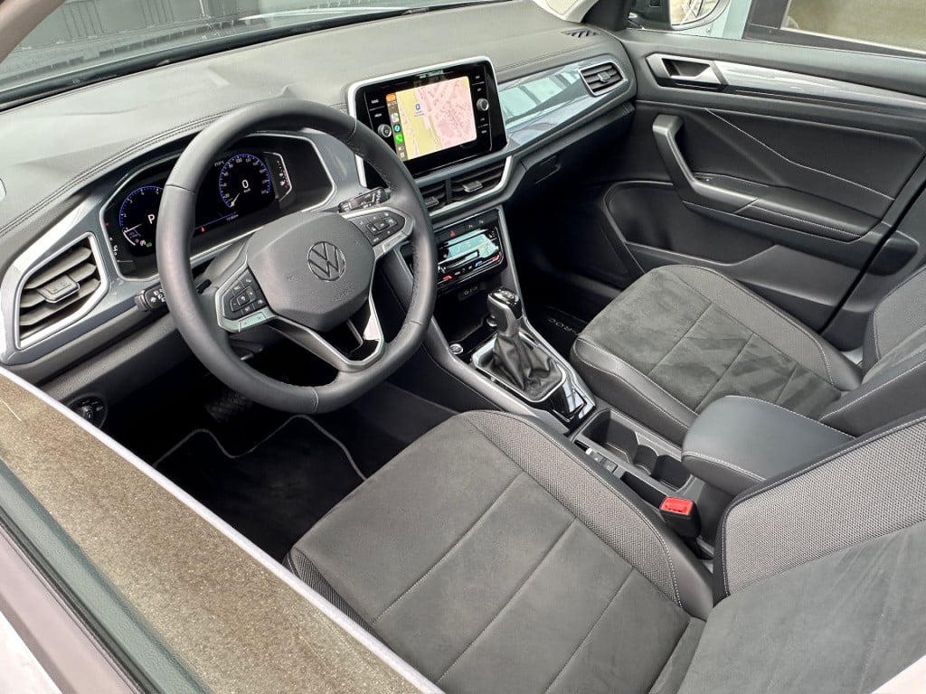 Volkswagen T-roc 1.5 tsi 150pk dsg style carplay | camera | keyless | elek.