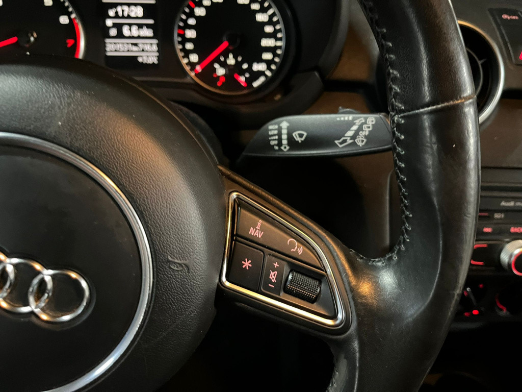 Audi A1 1.2 tfsi attraction pro line business