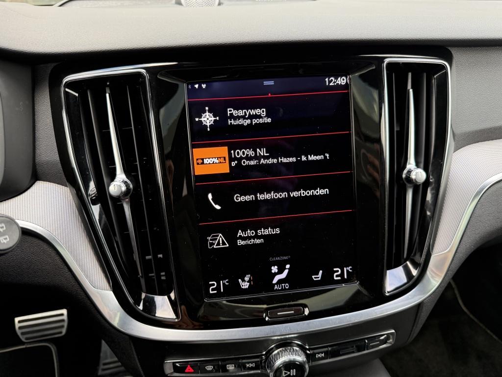 Volvo V60 t6 340pk recharge r-design| b&w sound| panodak| adap.cruise| tre