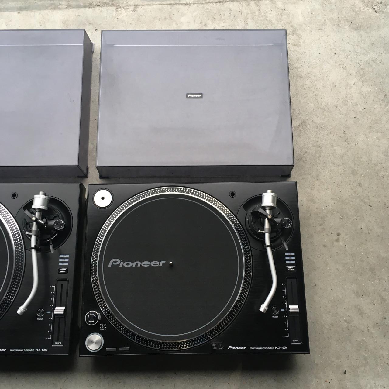 2 x Pioneer PLX 1000 dj draaitafels samen 985 euro SL 1210