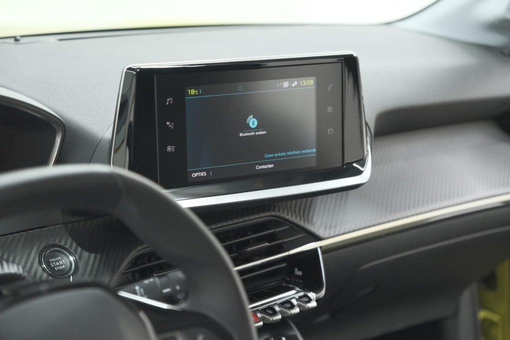 Peugeot 208 ev allure 50 kwh | stoelverwarming | apple carplay | parkeersen