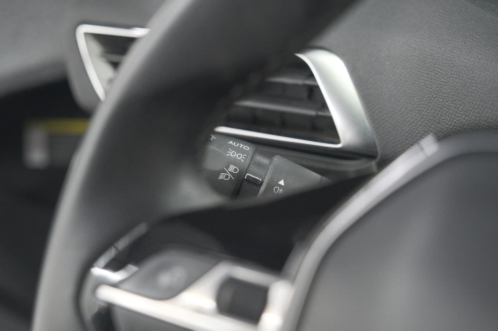 Peugeot 3008 puretech 130 allure pack business | camera | elektrische koffe